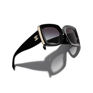Chanel Sunglasses 5435